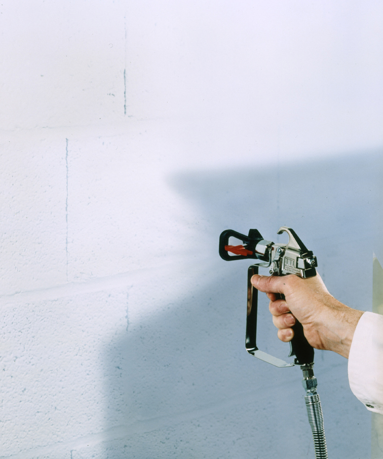Titan LX80 airless spraygun Titan Lion Industries